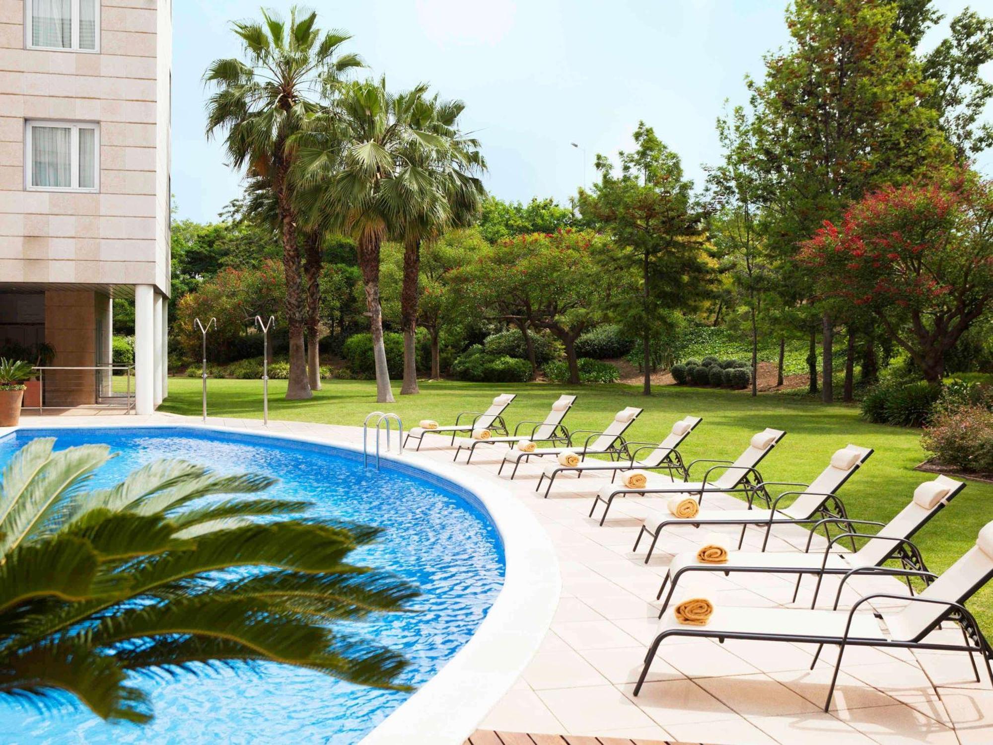Novotel Barcelona Cornella 4*